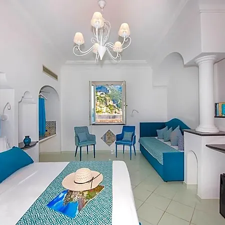 Reginella 3*