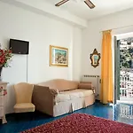 فندق ريجينيلا بوسيتانو