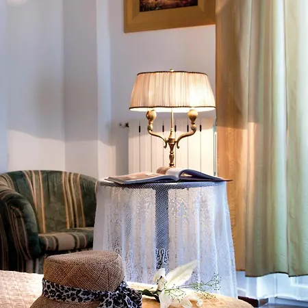 Otel Reginella 3*