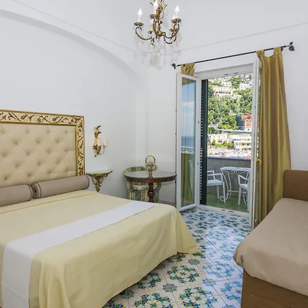 Otel Reginella