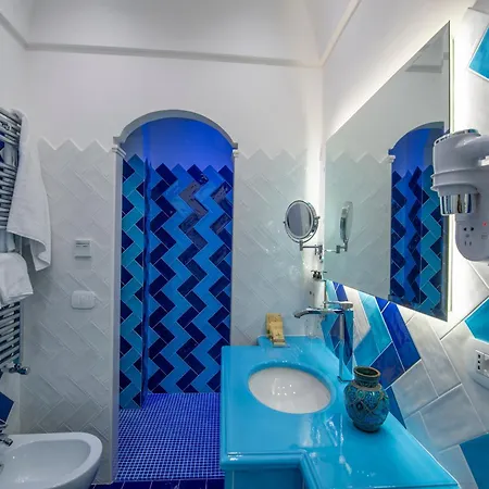 فندق ريجينيلا 3*